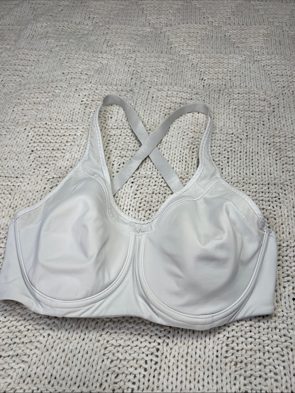 Athleta White Underwire Cross-Back Sports Bra